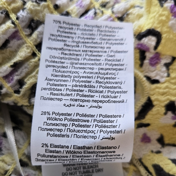 Vero Moda Olia Floral Smocked Mini Skirt Sz M Womens - Picture 10 of 10